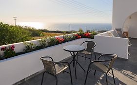 Thoe Oia Suites